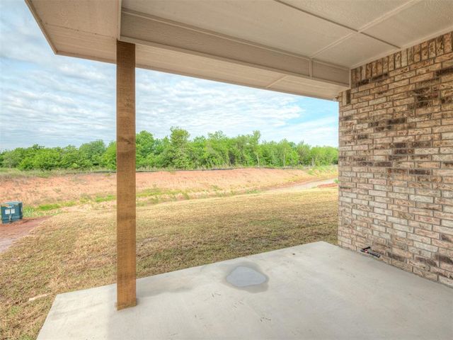 1901 Long Cove Avenue, Yukon, OK 73099
