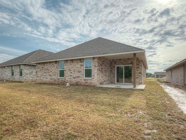 1901 Long Cove Avenue, Yukon, OK 73099
