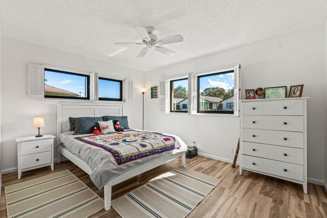 4862 Equestrian Road A, Boynton Beach, FL 33436