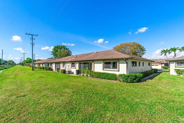 4862 Equestrian Road A, Boynton Beach, FL 33436