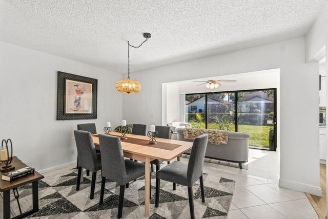 4862 Equestrian Road A, Boynton Beach, FL 33436