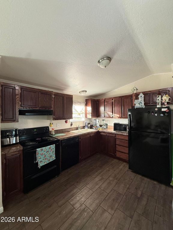 7920 W GLENDALE Avenue 39, Glendale, AZ 85303 — photo 5