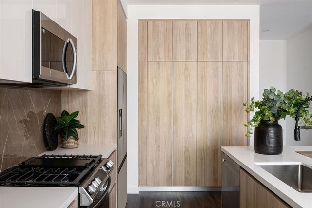 118 Astronaut Ellison S Onizuka Street 204, Los Angeles, CA 90012