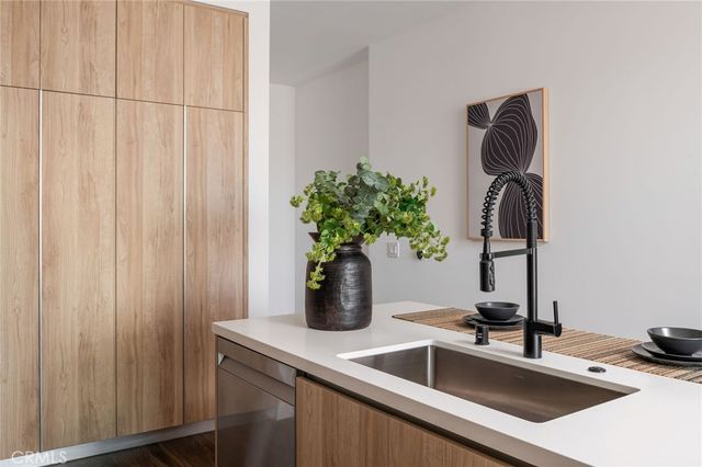 118 Astronaut Ellison S Onizuka Street 204, Los Angeles, CA 90012