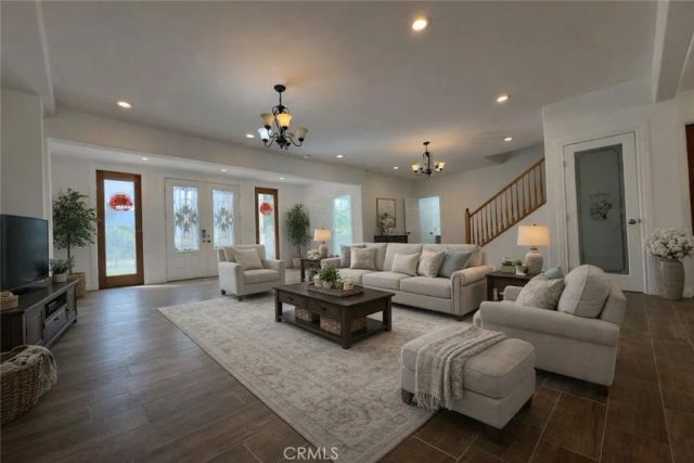 1607 cherokee, Corona, CA 92881