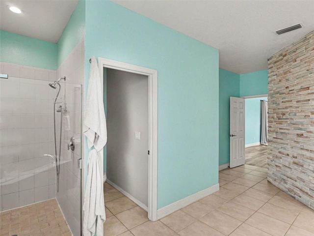 1656 PINYON PINE DR, Sarasota, FL 34240