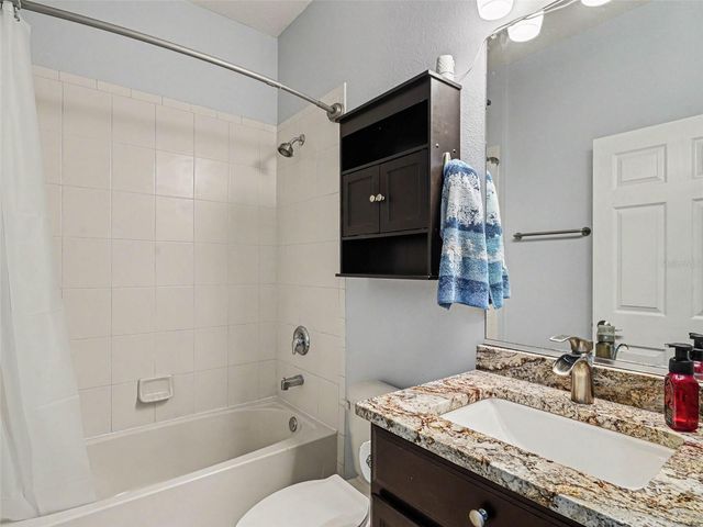 1656 PINYON PINE DR, Sarasota, FL 34240