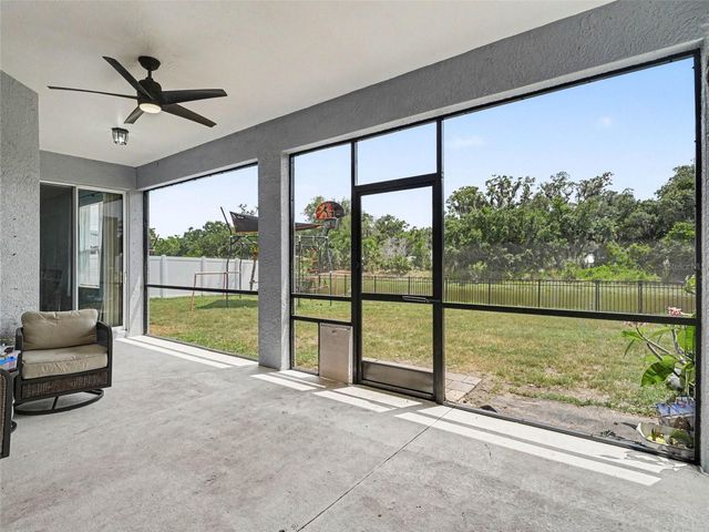 1656 PINYON PINE DR, Sarasota, FL 34240