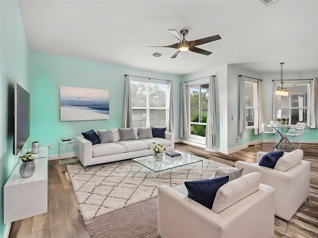 1656 PINYON PINE DR, Sarasota, FL 34240