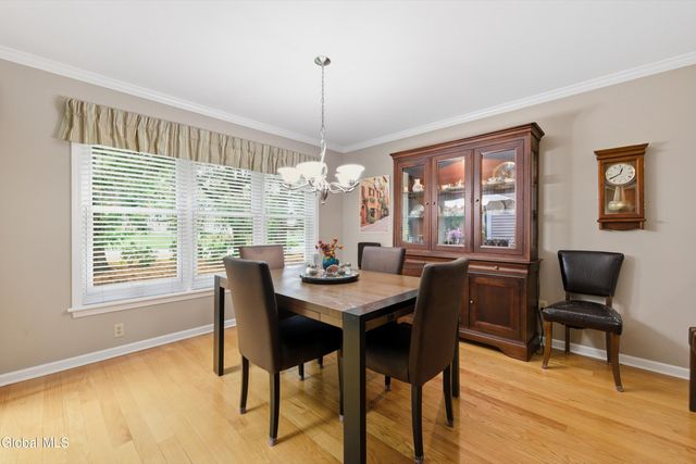 2495 E Nott Street, Niskayuna, NY 12309