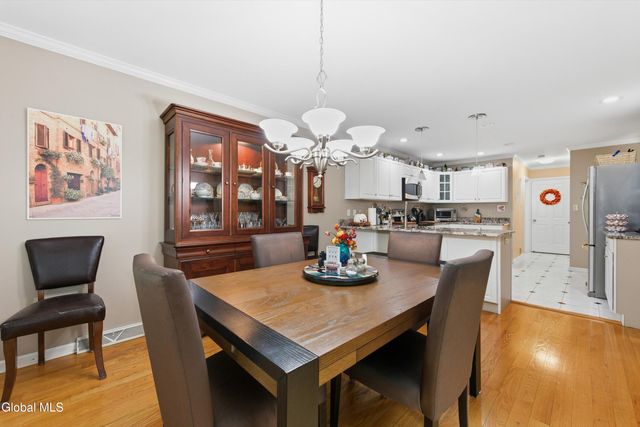 2495 E Nott Street, Niskayuna, NY 12309