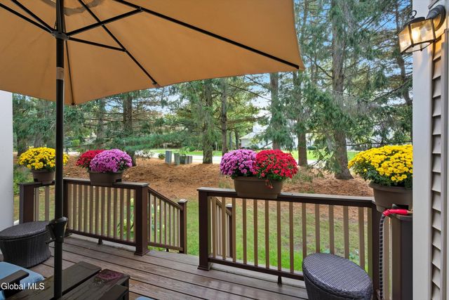 2495 E Nott Street, Niskayuna, NY 12309