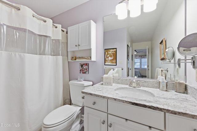 2495 E Nott Street, Niskayuna, NY 12309