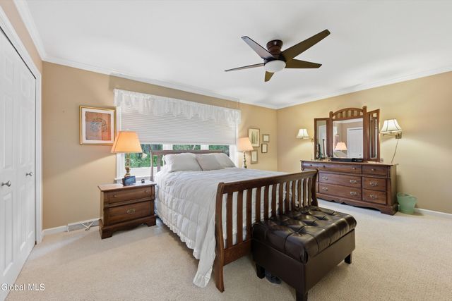 2495 E Nott Street, Niskayuna, NY 12309