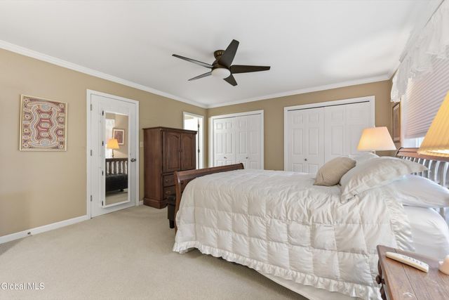 2495 E Nott Street, Niskayuna, NY 12309