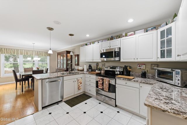 2495 E Nott Street, Niskayuna, NY 12309