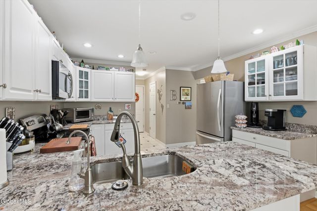 2495 E Nott Street, Niskayuna, NY 12309