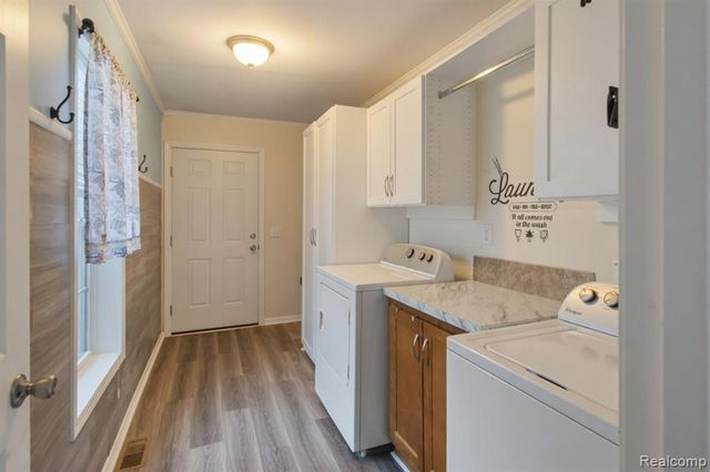11160 Walden Court, South Lyon, MI 48178