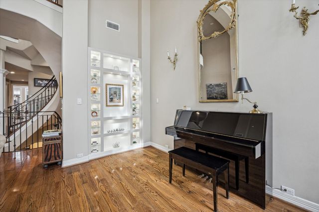 6506 Rodrigo Street, Houston, TX 77007