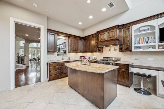 6506 Rodrigo Street, Houston, TX 77007