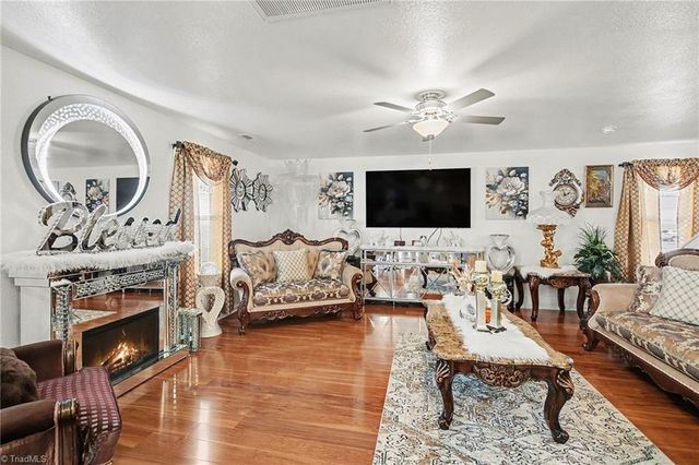 4621 Glencraig Avenue, Greensboro, NC 27405