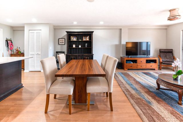 4651 1ST STREET NE 303, St Petersburg, FL 33703