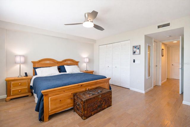 4651 1ST STREET NE 303, St Petersburg, FL 33703