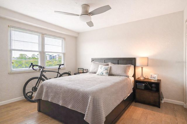 4651 1ST STREET NE 303, St Petersburg, FL 33703