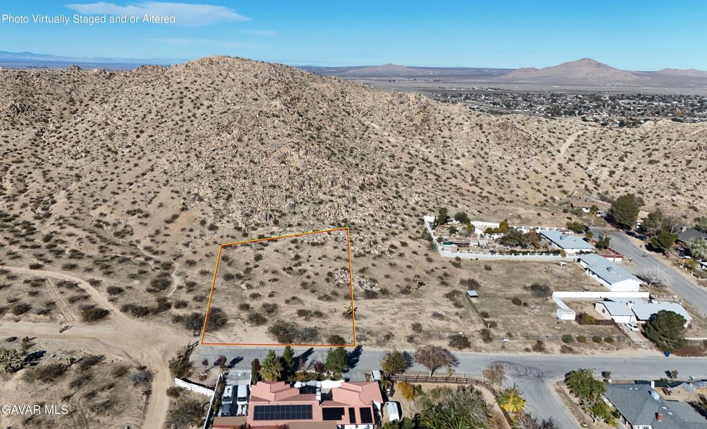 High Chaparral Ave, Palmdale, CA 93591