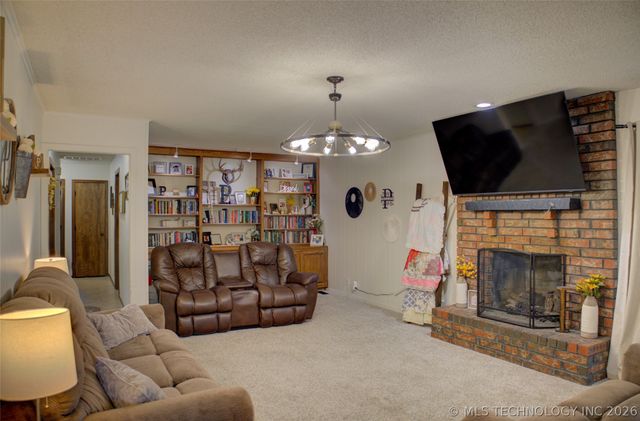 3105 Magnolia Court, Sand Springs, OK 74063