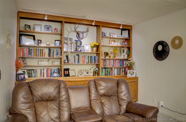 3105 Magnolia Court, Sand Springs, OK 74063