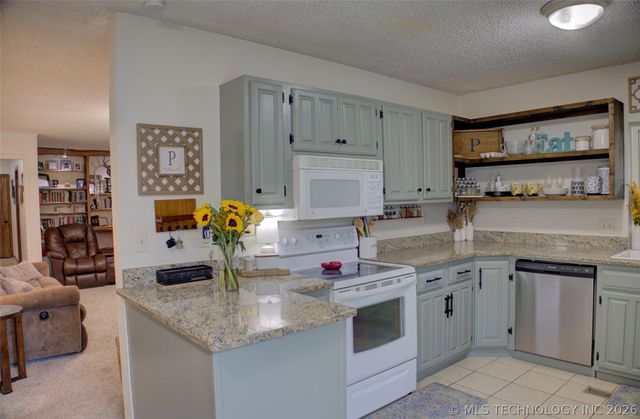 3105 Magnolia Court, Sand Springs, OK 74063