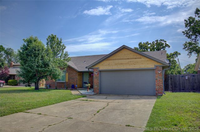 3105 Magnolia Court, Sand Springs, OK 74063