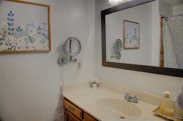 3105 Magnolia Court, Sand Springs, OK 74063