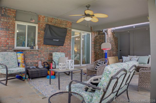 3105 Magnolia Court, Sand Springs, OK 74063