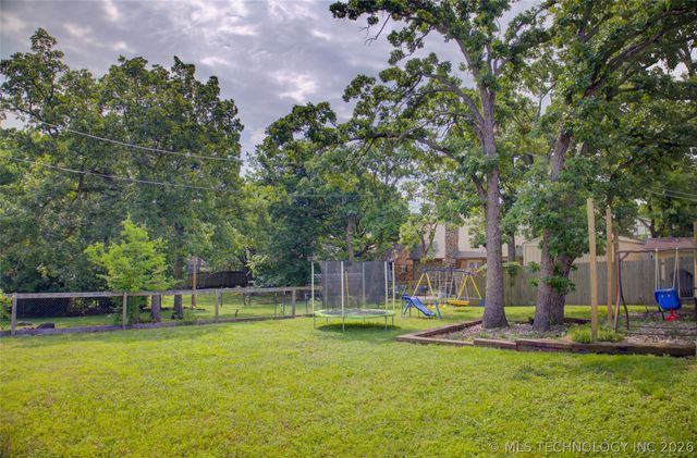 3105 Magnolia Court, Sand Springs, OK 74063