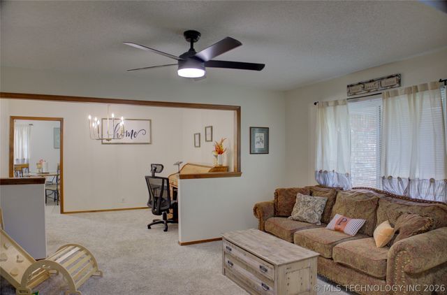 3105 Magnolia Court, Sand Springs, OK 74063