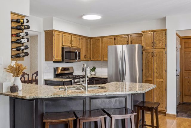 1008 Eagle Ridge Court, Stillwater, MN 55082
