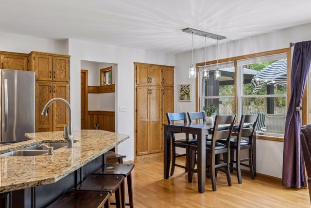 1008 Eagle Ridge Court, Stillwater, MN 55082