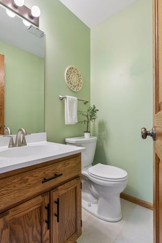 1008 Eagle Ridge Court, Stillwater, MN 55082
