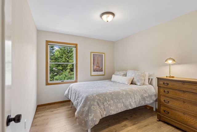 1008 Eagle Ridge Court, Stillwater, MN 55082