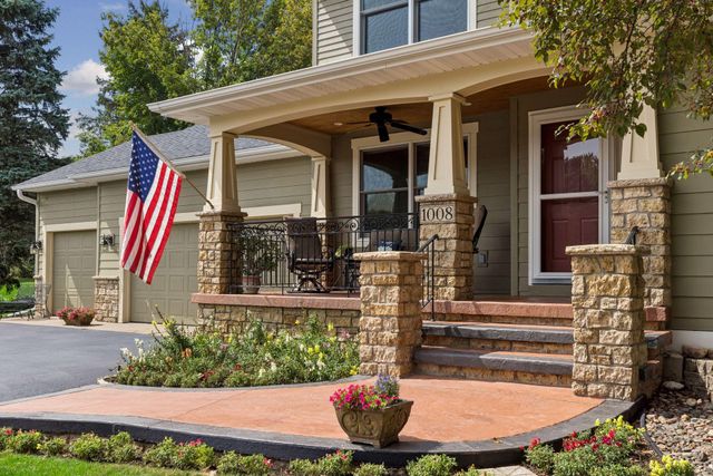 1008 Eagle Ridge Court, Stillwater, MN 55082