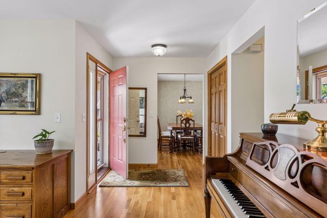 1008 Eagle Ridge Court, Stillwater, MN 55082