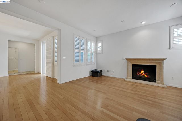 156 W Moraga St, Mountain House, CA 95391