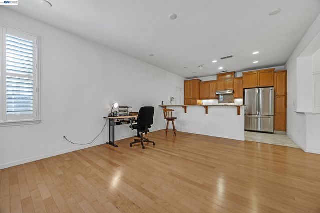 156 W Moraga St, Mountain House, CA 95391