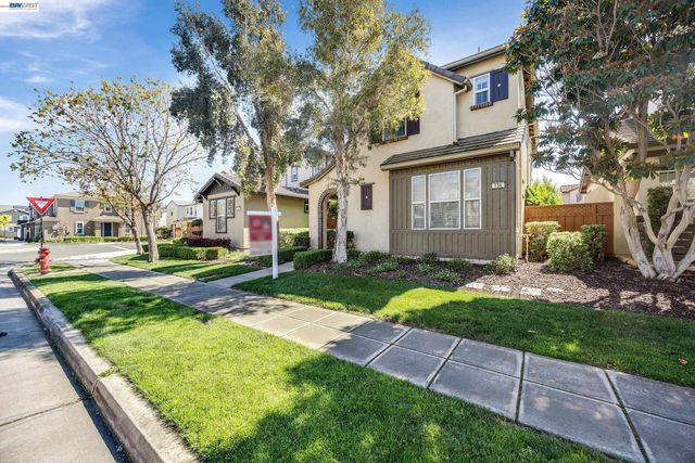 156 W Moraga St, Mountain House, CA 95391