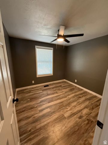680 E FAMILY CIR, Sandy, UT 84070