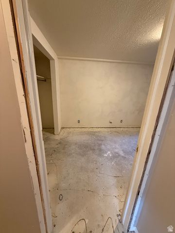 680 E FAMILY CIR, Sandy, UT 84070