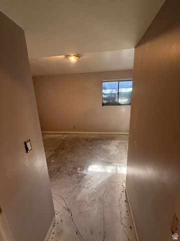 680 E FAMILY CIR, Sandy, UT 84070