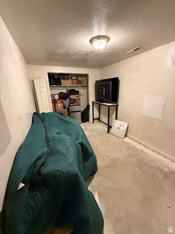 680 E FAMILY CIR, Sandy, UT 84070